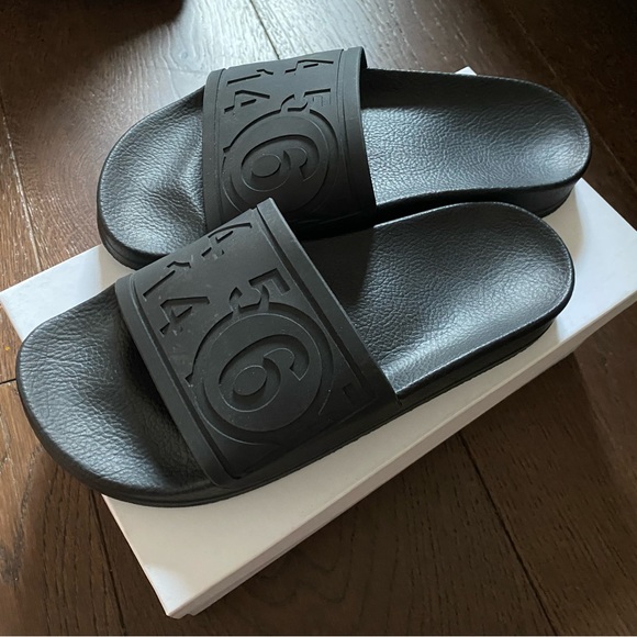 Maison Margiela Slides New in Box - Picture 2 of 3